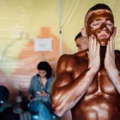 Un día con deportistas: cómo prepararse para el campeonato de culturismo en un pueblo suizo