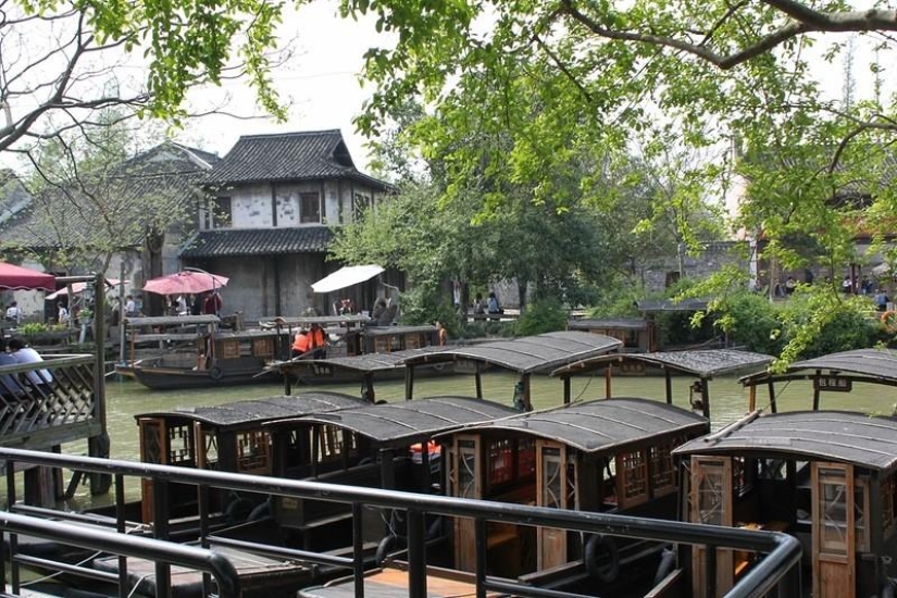 Un día en la "Venecia China" Un día en la "Venecia China"