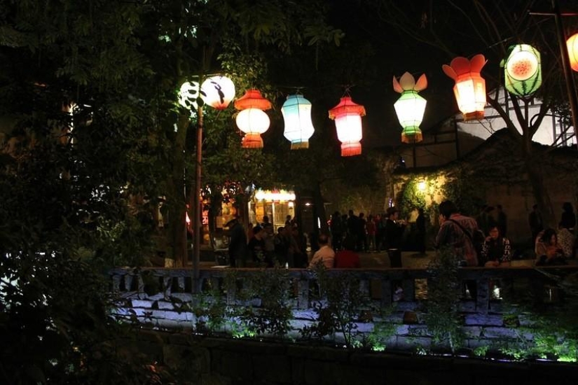 Un día en la "Venecia China" Un día en la "Venecia China"