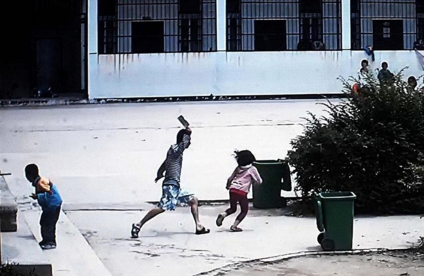 Un hombre con un cuchillo atacó a escolares en China Un hombre con un cuchillo atacó a escolares en China