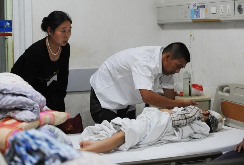 Un hombre con un cuchillo atacó a escolares en China Un hombre con un cuchillo atacó a escolares en China