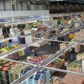 Un mercado gigante donde compran los mejores chefs franceses