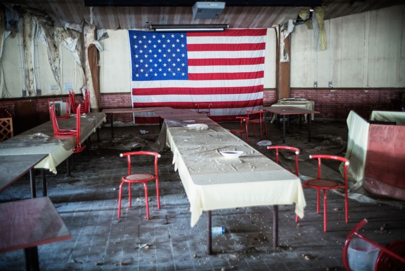 Un parque de diversiones abandonado en Japón es tan similar al "Mundo del Salvaje Oeste" que se vuelve incómodo