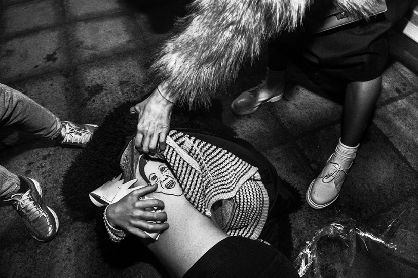 Un retrato colectivo de una generación que se ve obligada a vivir un día a la vez