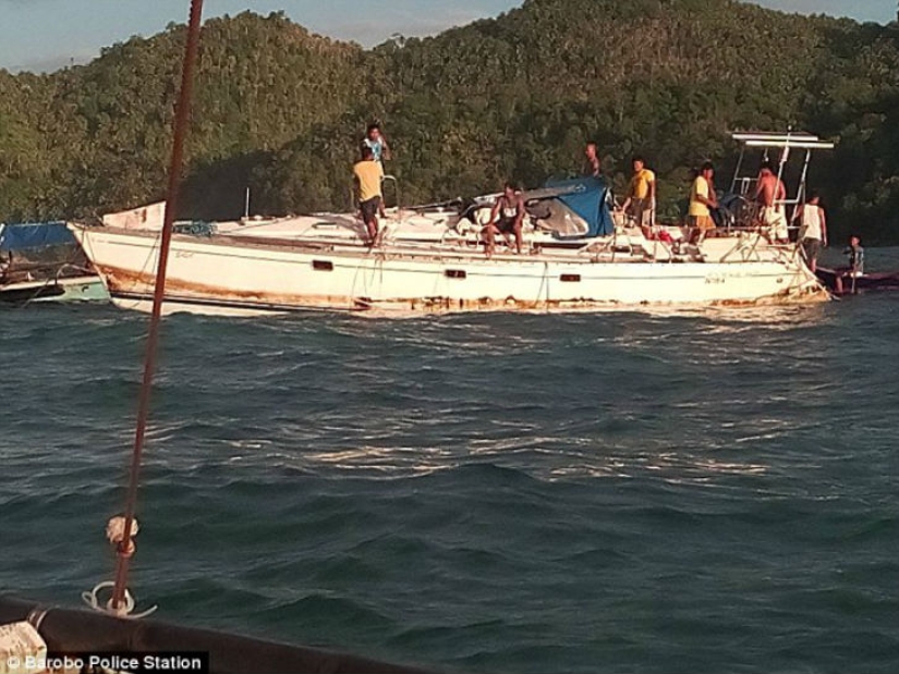 Un yate fantasma varado en las costas de Filipinas con la momia del capitán a bordo Un yate fantasma varado en las costas de Filipinas con la momia del capitán a bordo