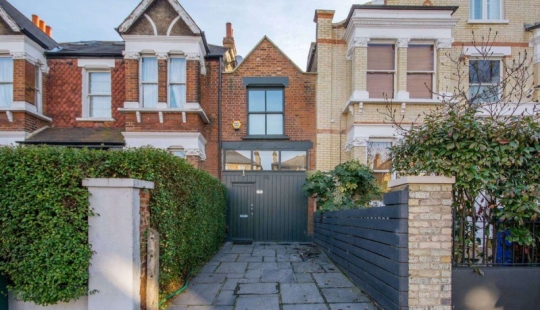 Una casa de 3 metros de ancho y valorada en 1,2 millones de dólares en Londres