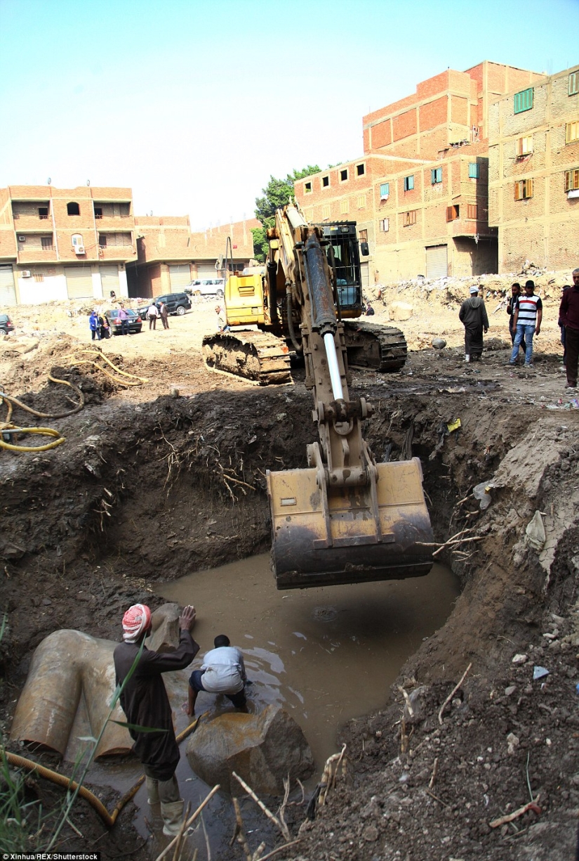 Una estatua de 3.000 años de antigüedad del faraón Ramsés II ha sido encontrada en El Cairo