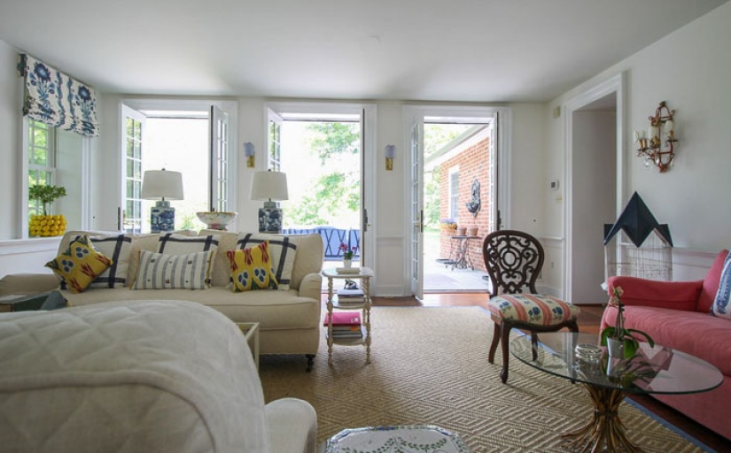 Una pareja reconstruyó la casa al estilo romántico de Jane Austen