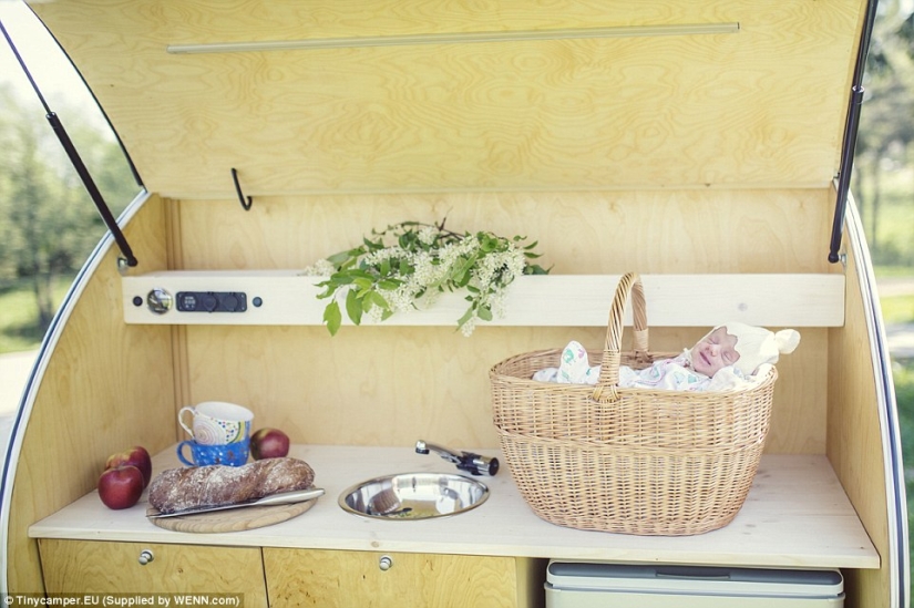 Under the roof of your house: with such a trailer, you will not want to return home Under the roof of your house: with such a trailer, you will not want to return home