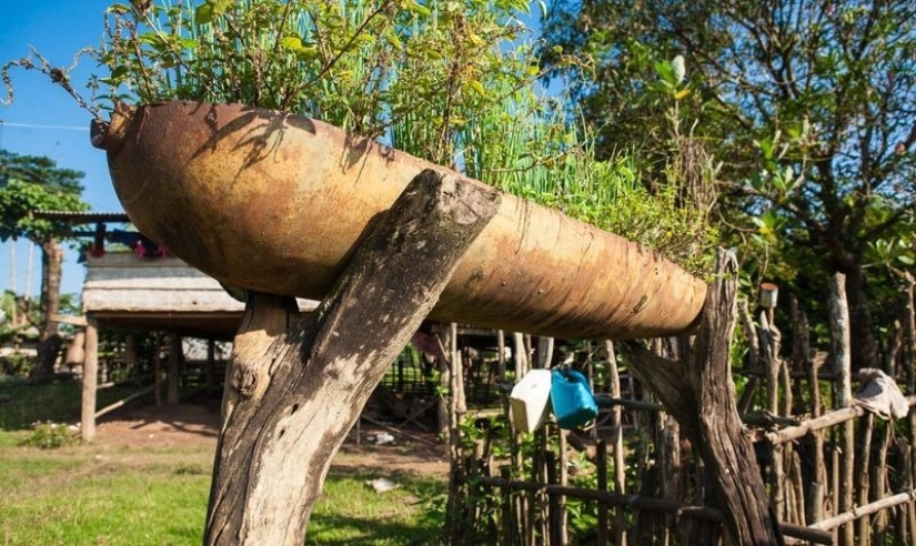 "Unexploded bomb effect": how the Laotians use the echo of the Vietnam War in the economy