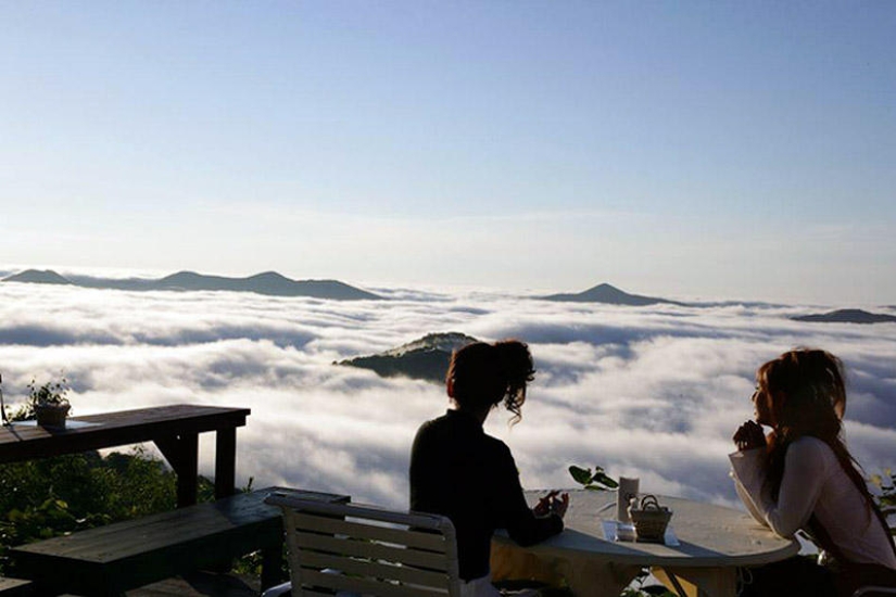 Unkai Terrace - a magical place above the clouds