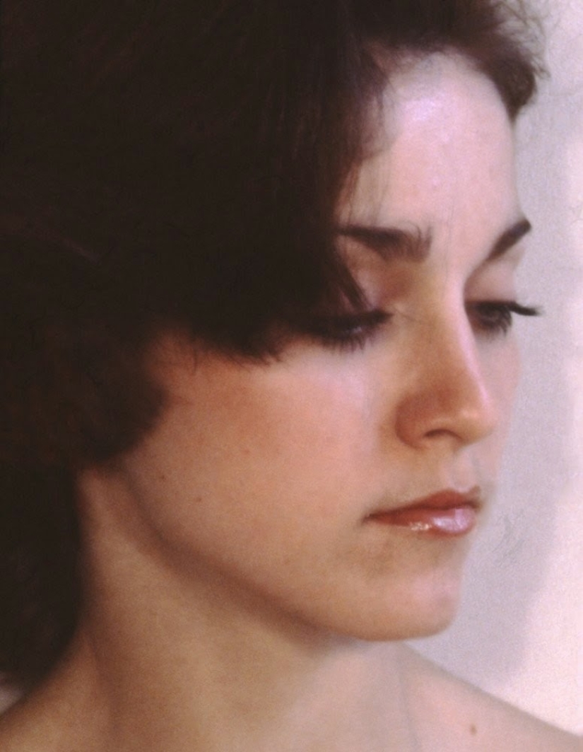 Unknown footage from the candid photo shoot of 18-year-old Madonna Unknown footage from the candid photo shoot of 18-year-old Madonna