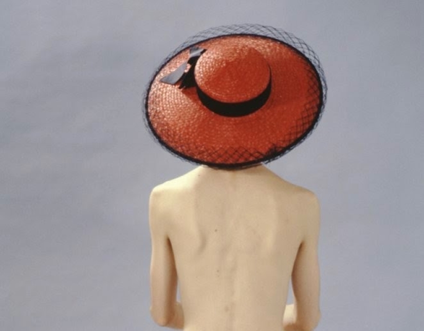 Unknown footage from the candid photo shoot of 18-year-old Madonna Unknown footage from the candid photo shoot of 18-year-old Madonna