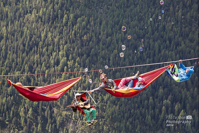 Unusual festival - in hammocks over the abyss