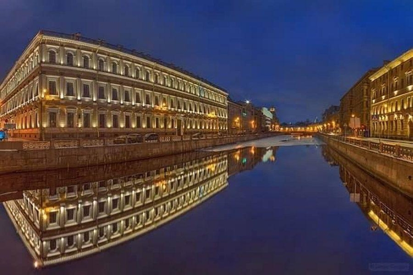 Urban Looking Glass: Reflections of Megacities Urban Looking Glass: Reflections of Megacities