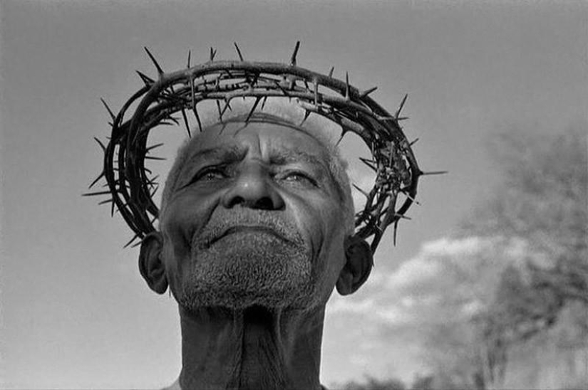 Vacaciones y cultos, cuerpo y sexo en las fotografías de Christina García Rodero