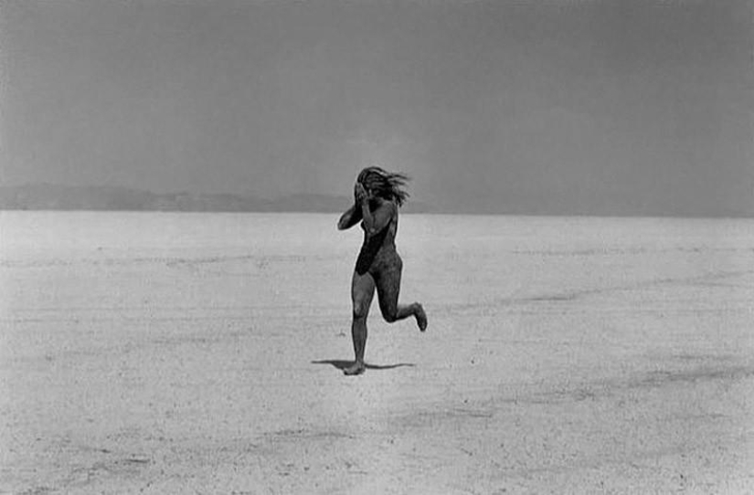 Vacaciones y cultos, cuerpo y sexo en las fotografías de Christina García Rodero