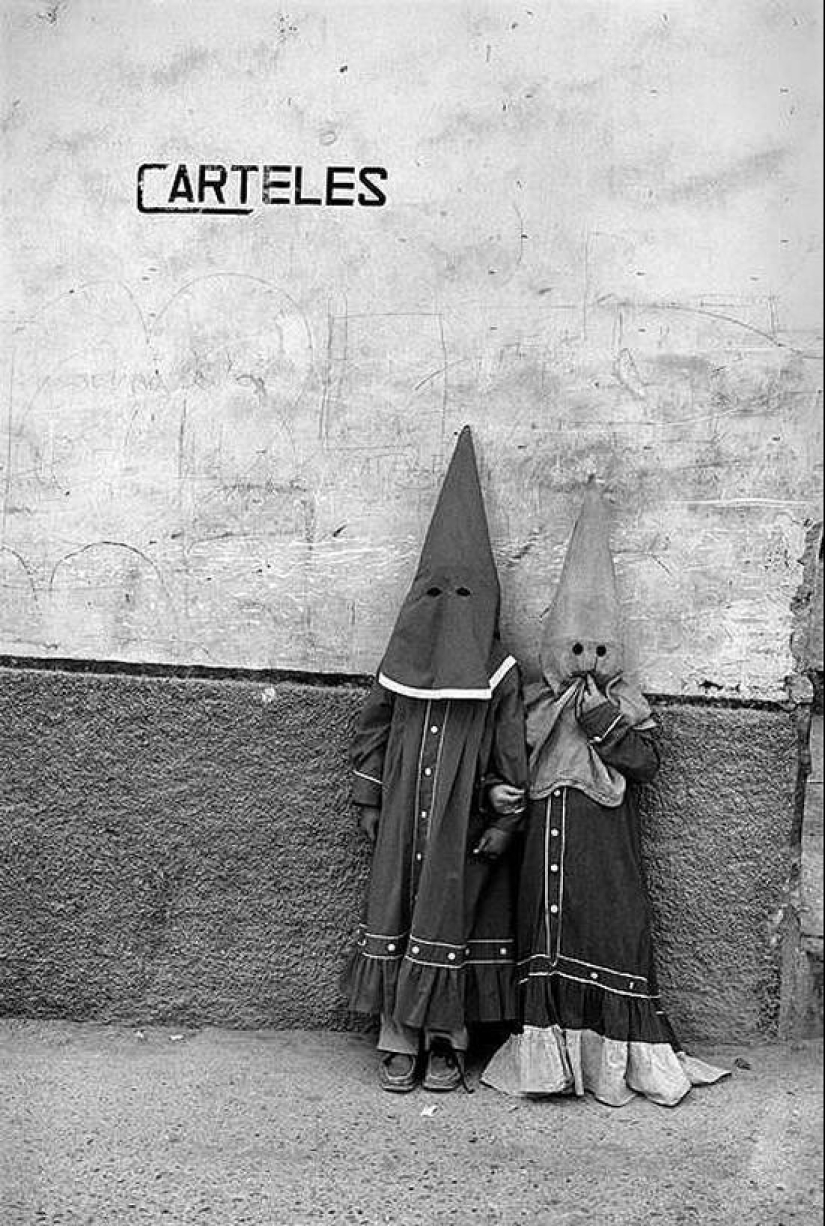 Vacaciones y cultos, cuerpo y sexo en las fotografías de Christina García Rodero