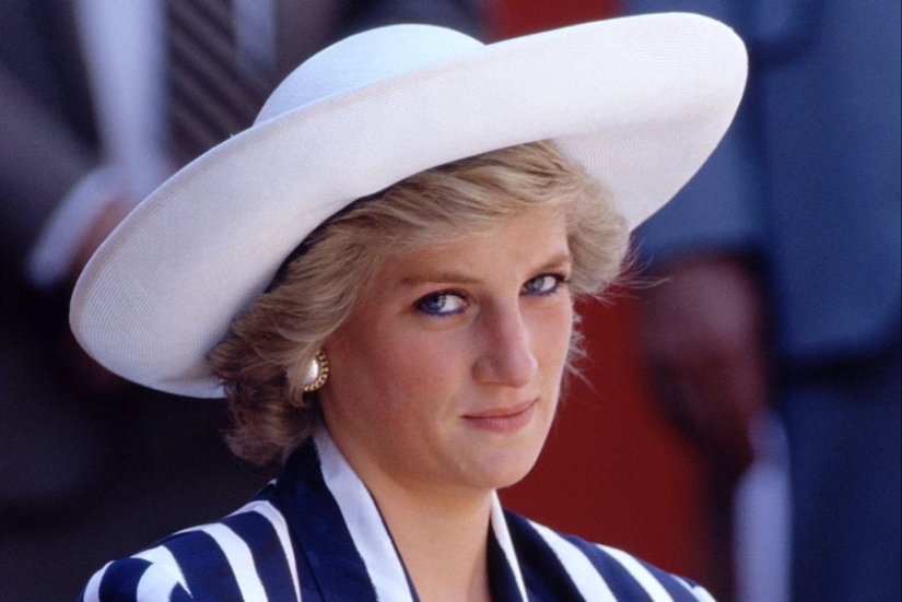 Vestuario real accesible para todos: los atuendos de la princesa Diana son relevantes incluso hoy Vestuario real accesible para todos: los atuendos de la princesa Diana son relevantes incluso hoy