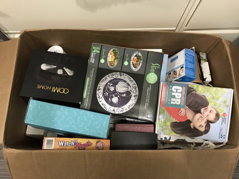 Vibrador, kit de reanimación y otras cosas del regalo para los nominados al Oscar Vibrador, kit de reanimación y otras cosas del regalo para los nominados al Oscar