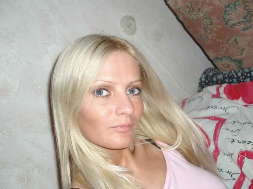 Victoria Wilde es una modelo francesa que se ha transformado en una muñeca sexual viviente a través de una cirugía plástica.