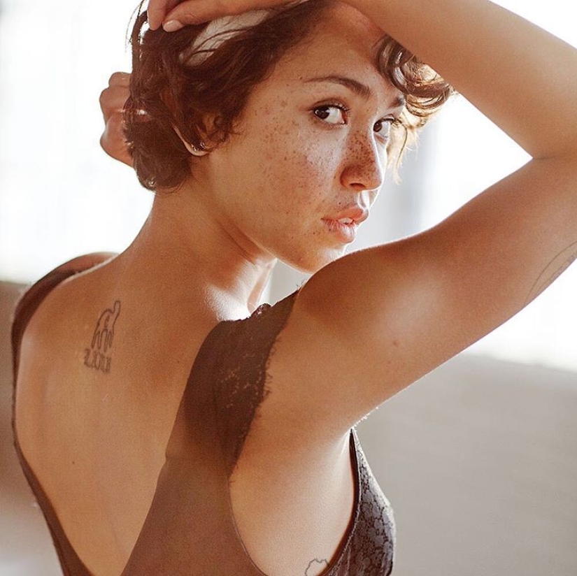 Victoria's Secret tiene un competidor que hace lencería para mujeres comunes Victoria's Secret tiene un competidor que hace lencería para mujeres comunes