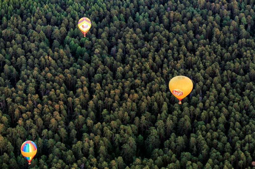Vista desde la canasta: "Feria Celestial de los Urales" en la región de Perm
