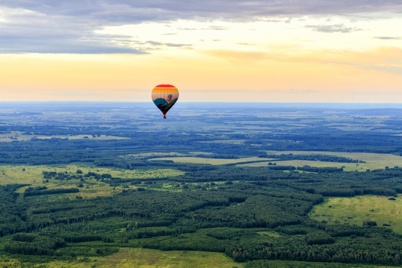 Vista desde la canasta: "Feria Celestial de los Urales" en la región de Perm