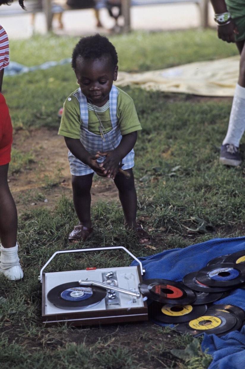 Vivid photos of Harlem in the 70s Vivid photos of Harlem in the 70s