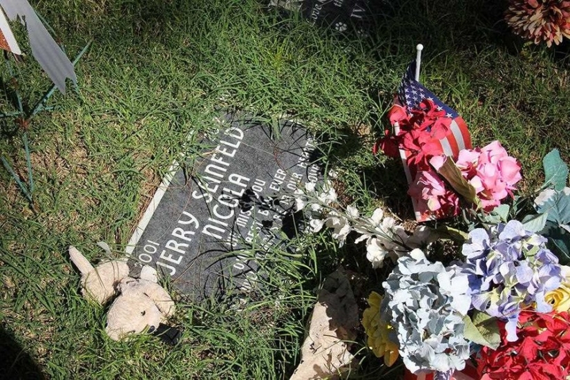 Vivirás para siempre en nuestros corazones: fotos del cementerio de mascotas de Los Ángeles