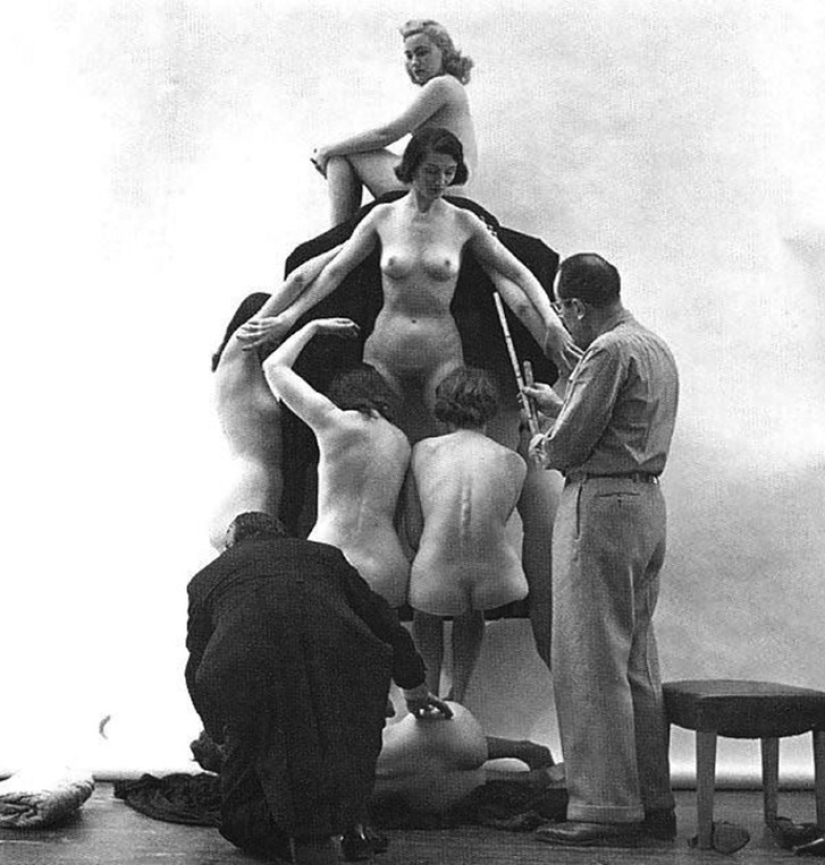 "Voluptuous Death" by Salvador Dali - behind the scenes "Voluptuous Death" by Salvador Dali - behind the scenes