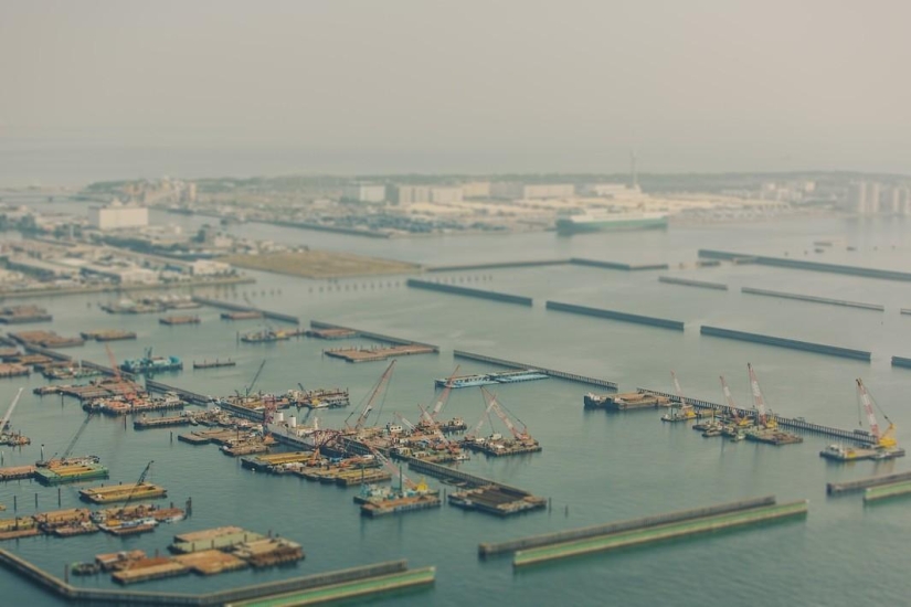 Walk through miniature Tokyo with a master of tilt-shift photography