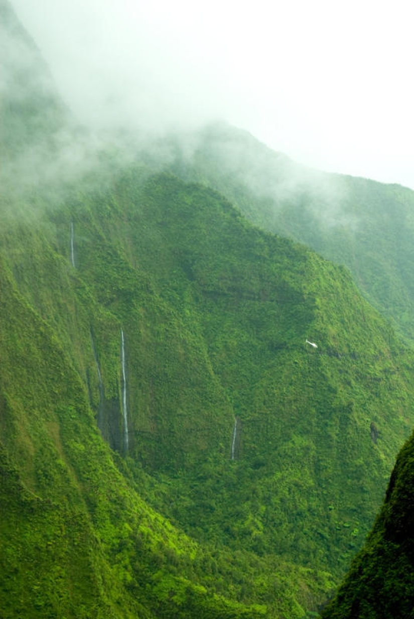 Wall of Tears: Honokohau Falls in Hawaii