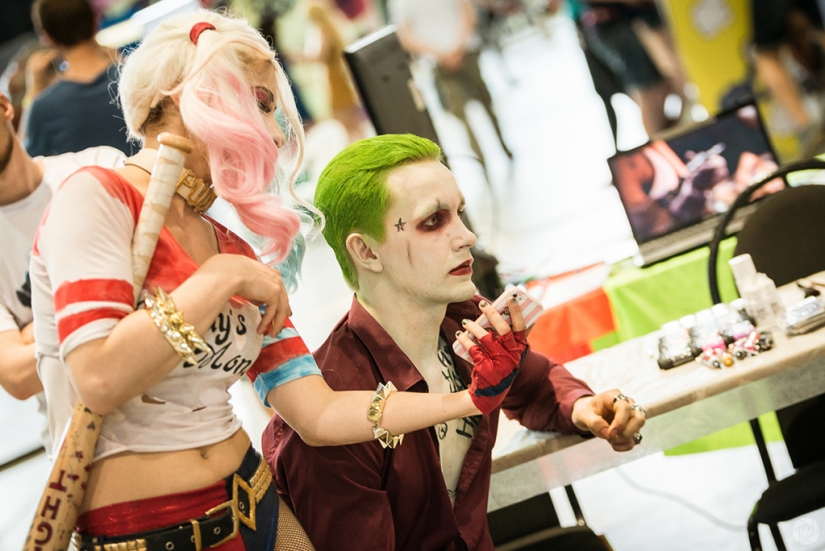 Weirdo with the letter "g": geeks Mossow Comic Convention Weirdo with the letter "g": geeks Mossow Comic Convention