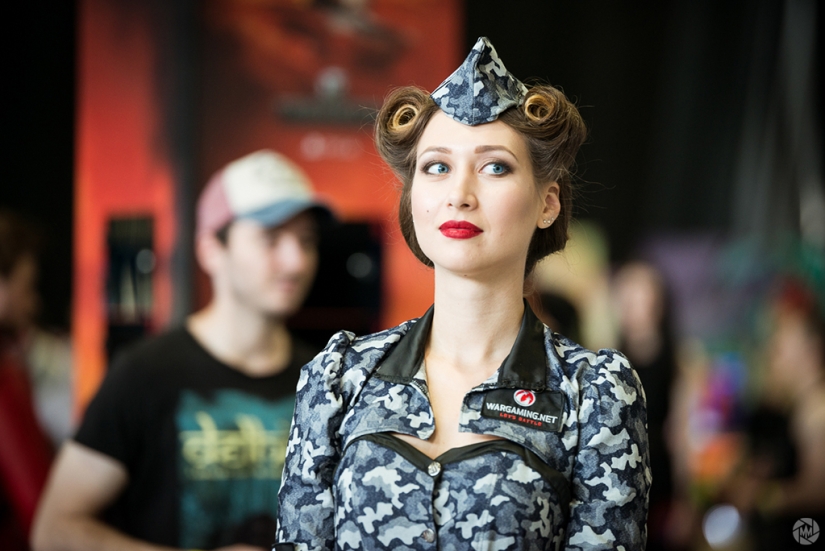 Weirdo with the letter "g": geeks Mossow Comic Convention Weirdo with the letter "g": geeks Mossow Comic Convention