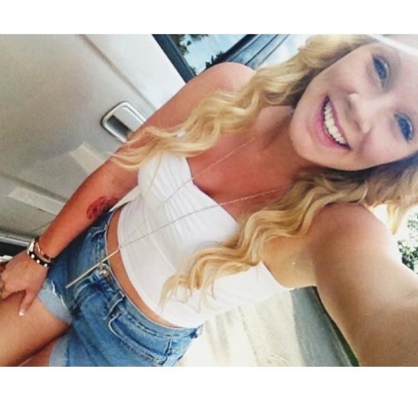 What American military girls post on their Instagram