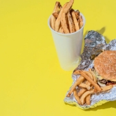 What do 2 thousand calories look like in the form of fast food dishes