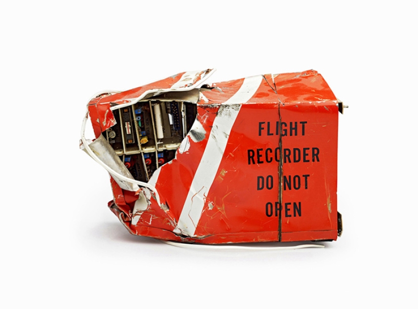 What do black boxes look like?