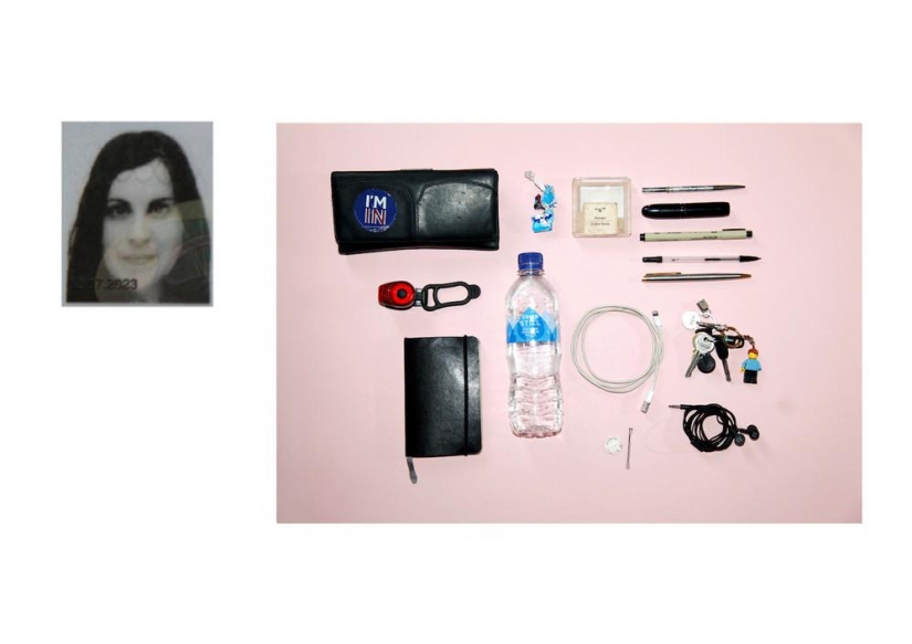 What do British women carry in their handbags