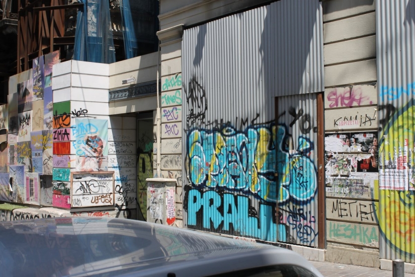 What Ermou looks like today, once the most fashionable street in Greece What Ermou looks like today, once the most fashionable street in Greece