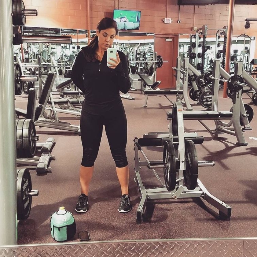 What is a woman capable of who didn't like her photos