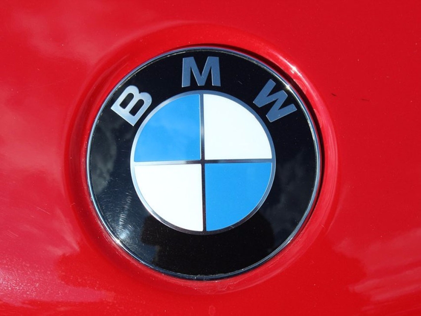 What is hidden in the logos of world-famous companies