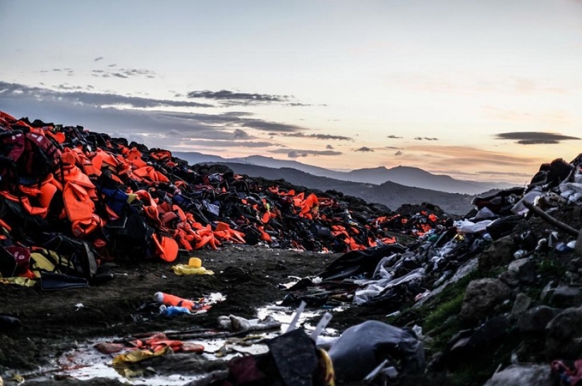 What refugees left behind where they will never return What refugees left behind where they will never return