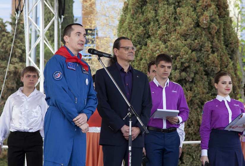 What should a real space camp be like?