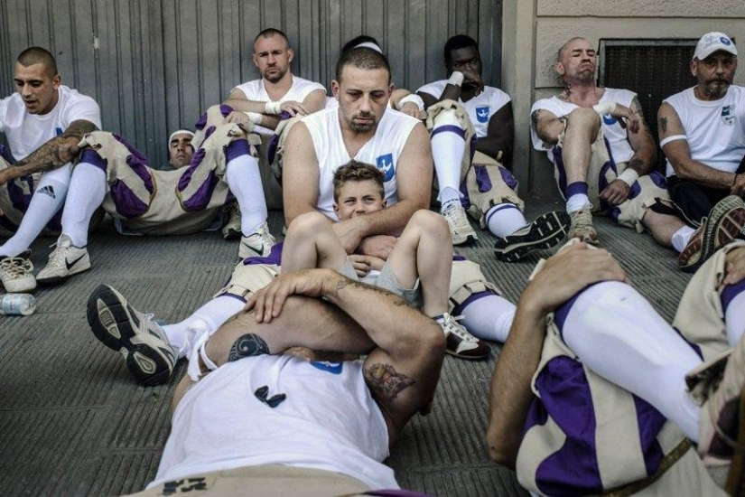 What the most bloodthirsty kind of football looks like - Calcio Florentino What the most bloodthirsty kind of football looks like - Calcio Florentino