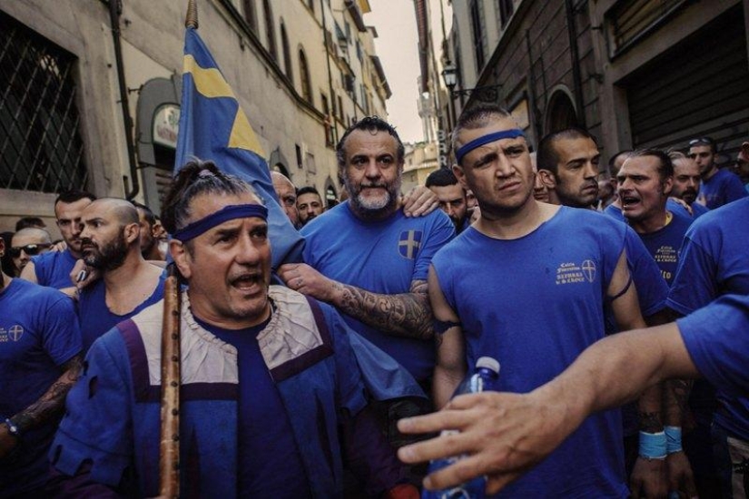 What the most bloodthirsty kind of football looks like - Calcio Florentino What the most bloodthirsty kind of football looks like - Calcio Florentino
