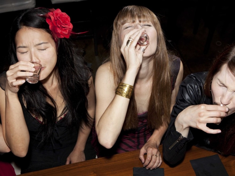 What the Top 9 Harmful Substances Including Alcohol, LSD and Caffeine Do to Your Brain