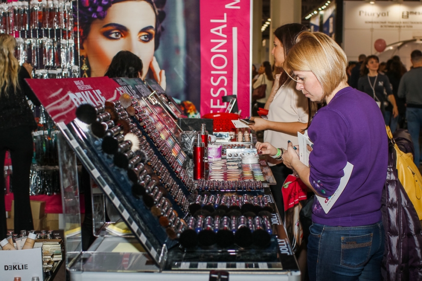 What to do at a professional cosmetics exhibition if you don't work in a beauty salon What to do at a professional cosmetics exhibition if you don't work in a beauty salon