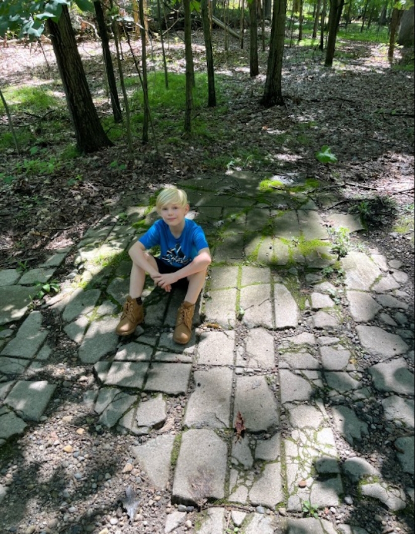 What’s A Weird Little Thing That You’ve Found? What’s A Weird Little Thing That You’ve Found?