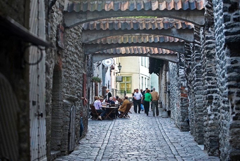 Where can you go if you only have 100 euros in your pocket Where can you go if you only have 100 euros in your pocket